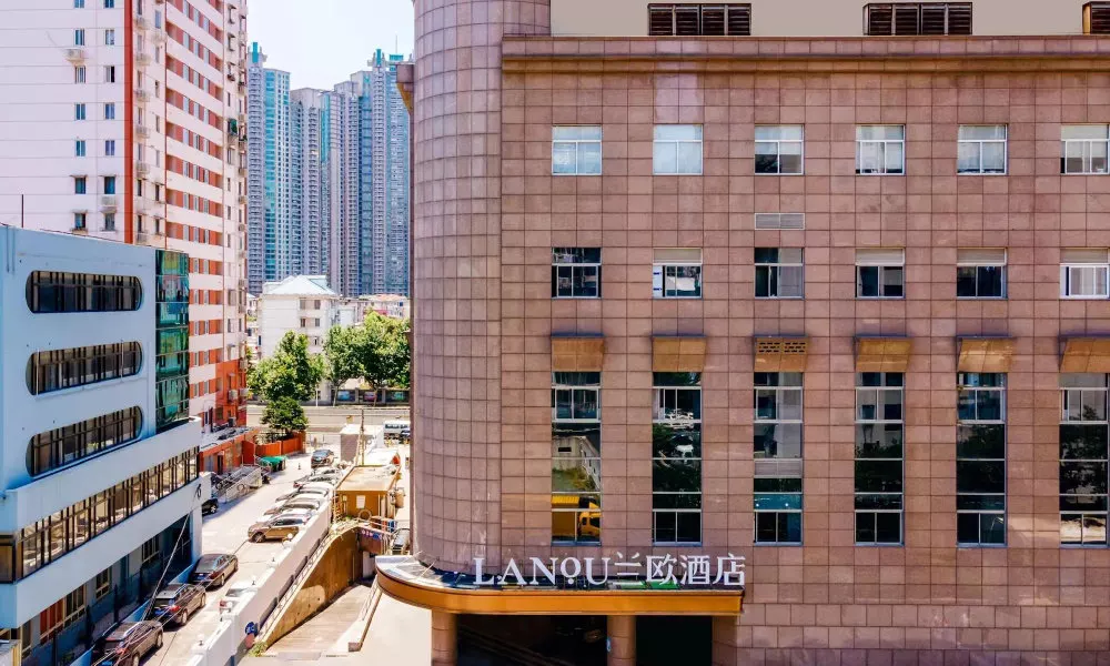 Shanghai Lujiazui BaBaiBan LANOU Hotel