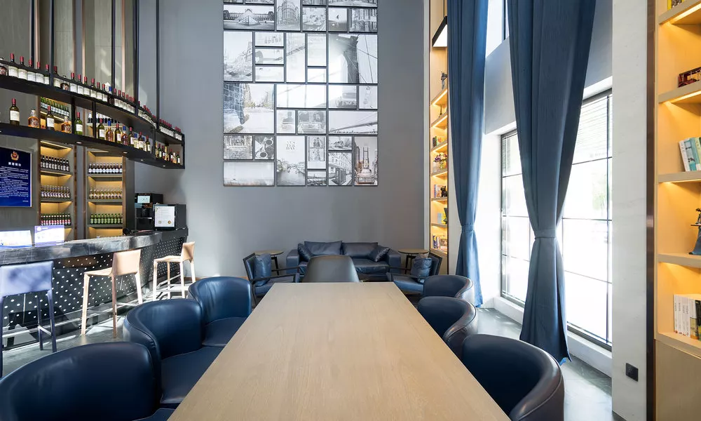 At Mlily Hotel, фото 2