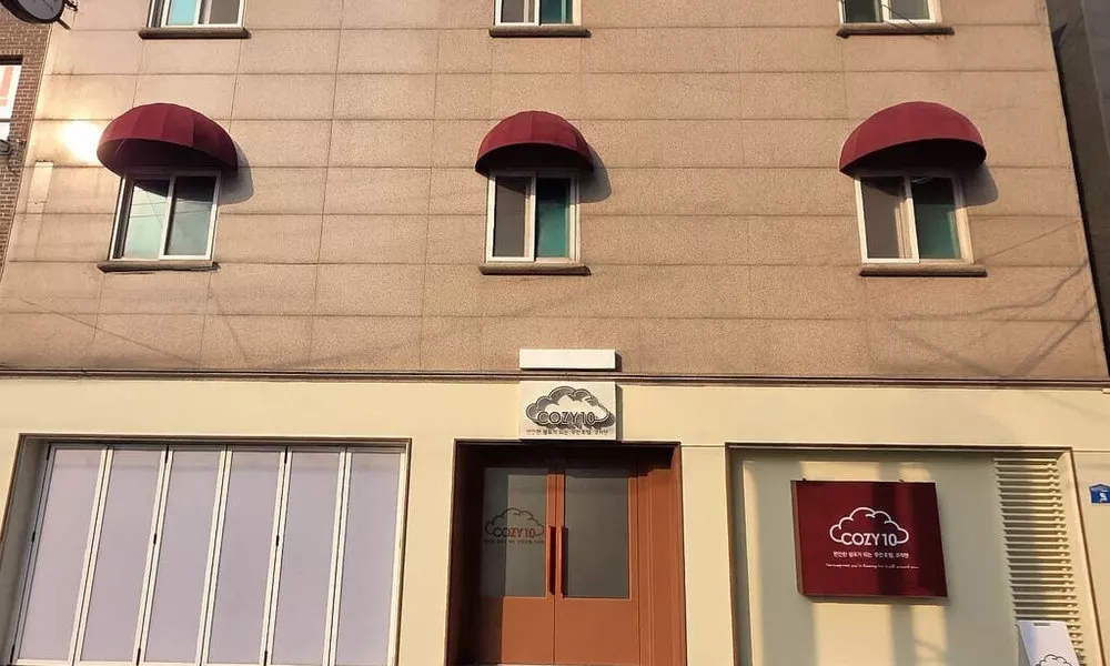 Hotel Cozy Ten