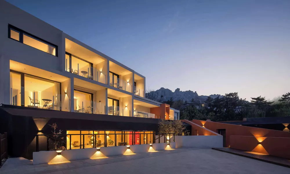 Moya Hotel - Qingdao Laoshan Scenic Area