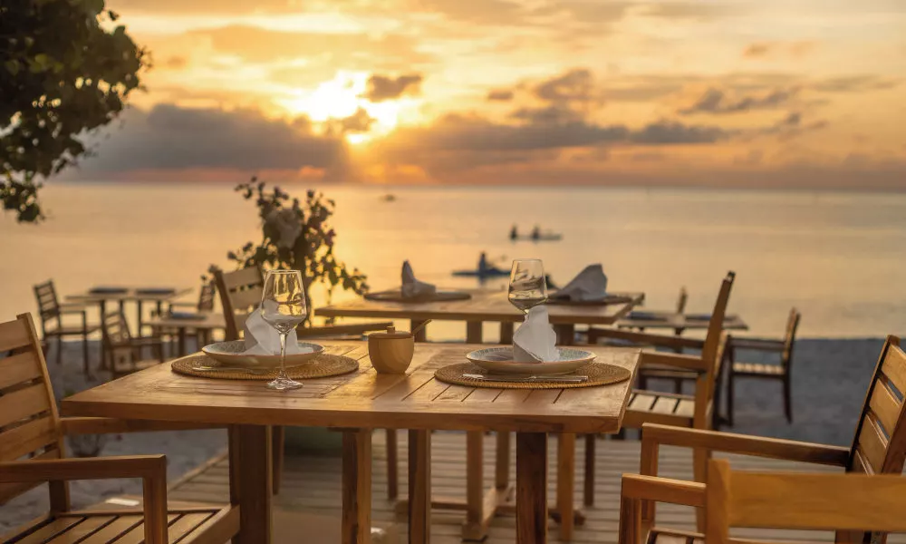 The MAVERICK SURF AND DIVE BOUTIQUE HOTEL - Book 10 Nights and get 1 Free Night - Free Speed Boat Se, фото 4