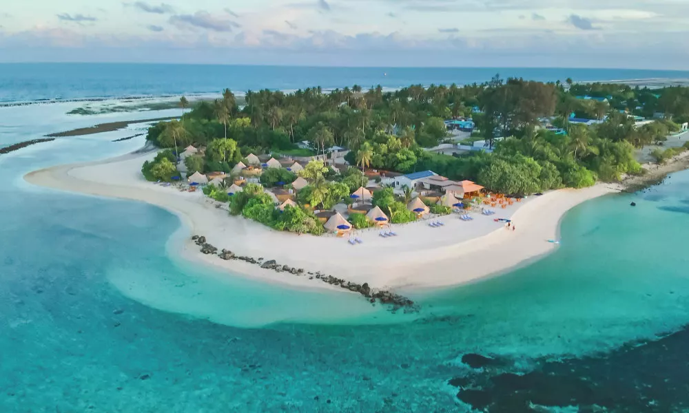 The MAVERICK SURF AND DIVE BOUTIQUE HOTEL - Book 10 Nights and get 1 Free Night - Free Speed Boat Se