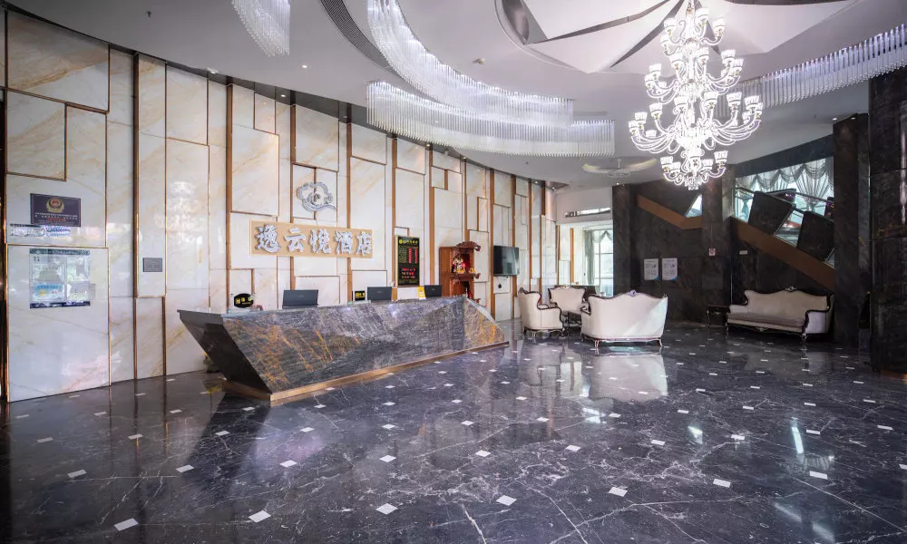 CloudEase International Aparthotel, фото 4