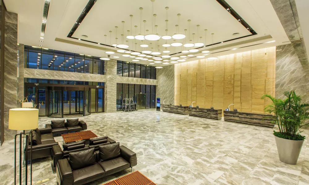 C Plaza Hotel CQ Jiefangbei Hongya Cave