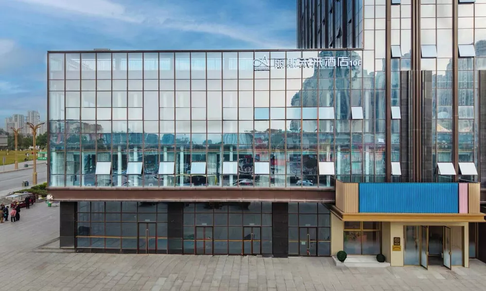 LIS vision hotel, фото 5