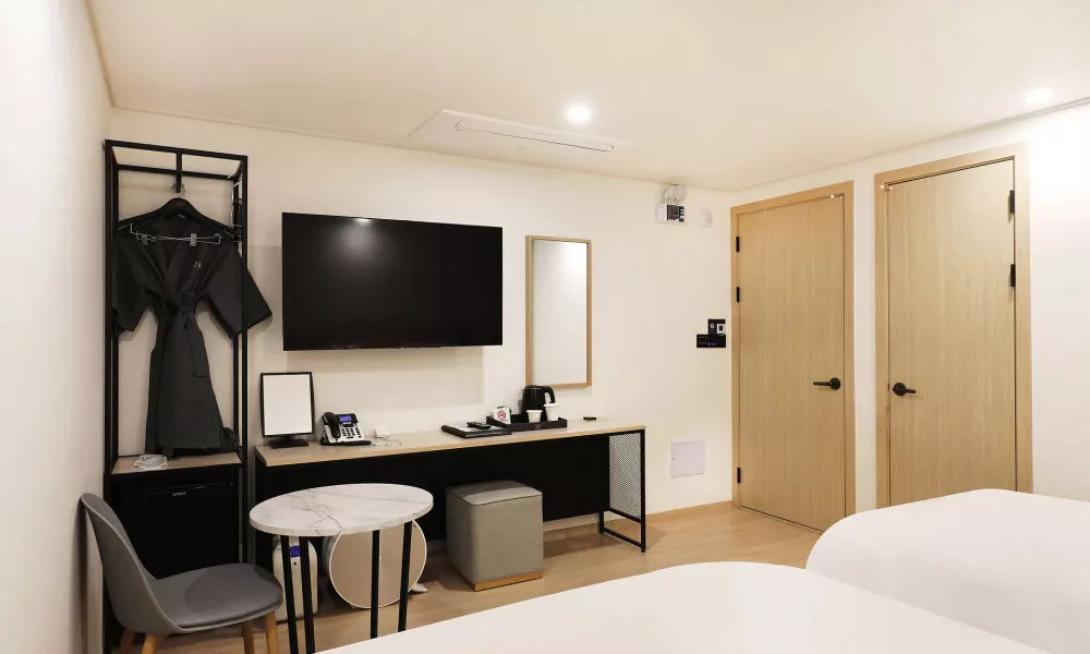 J-Bay Tourist Hotel, фото 2