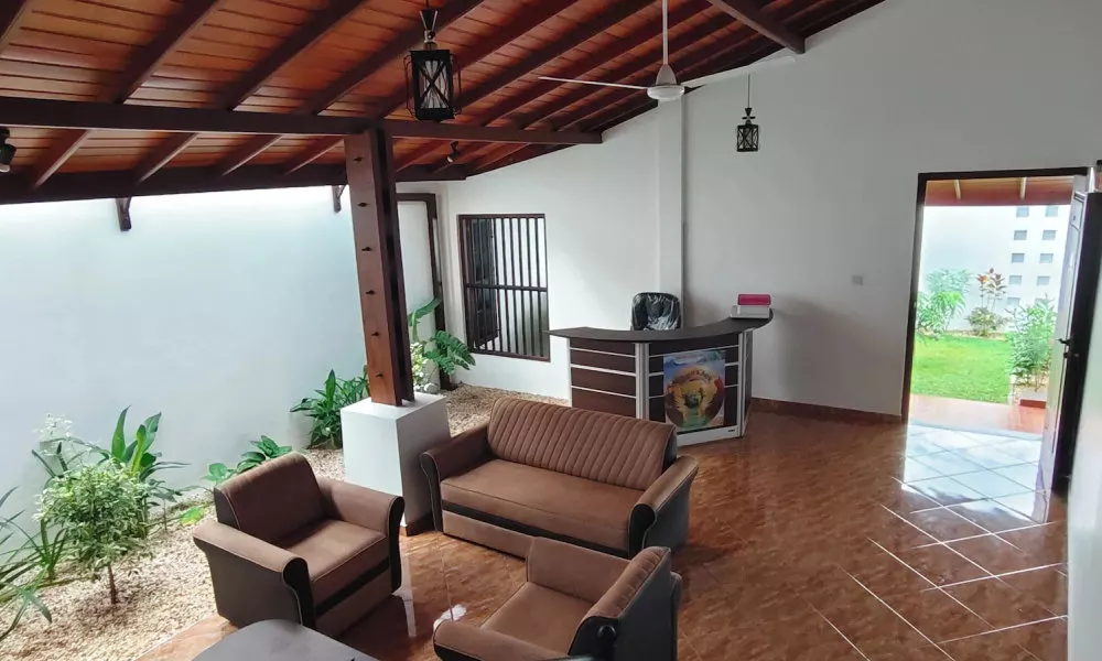 Roamer's ark villa