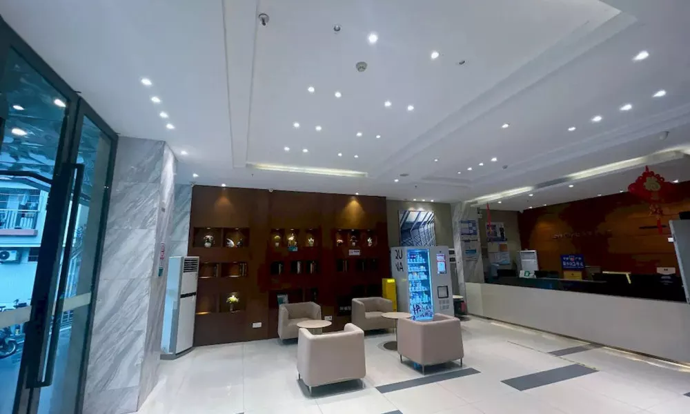 City Comfort Inn GZ Baiyundadaobei