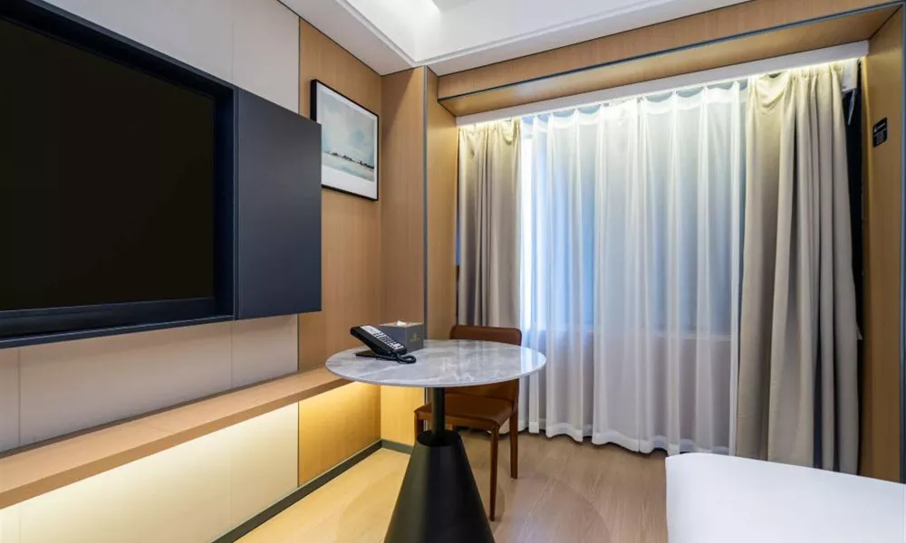 Lumeijia Tianhong Hotel, фото 2