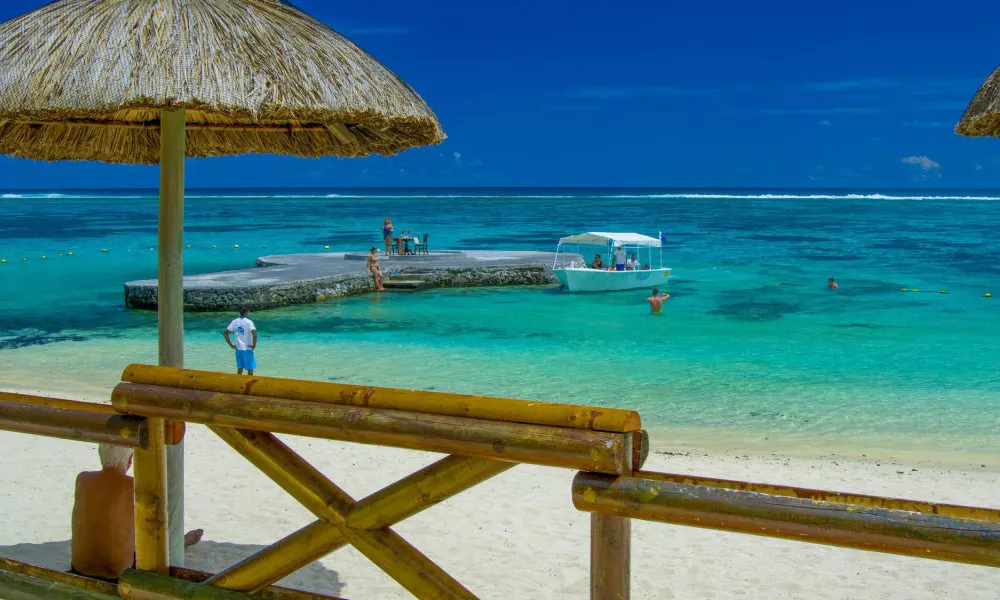 Le Peninsula Bay Beach Resort
