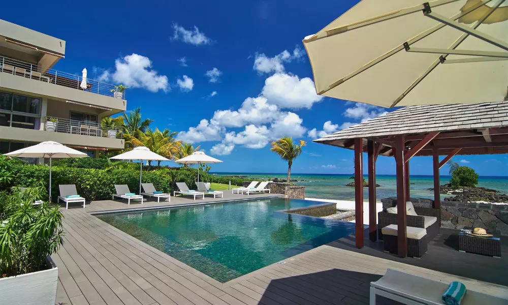 Bon Azur Elegant Suites & Penthouses by Lov