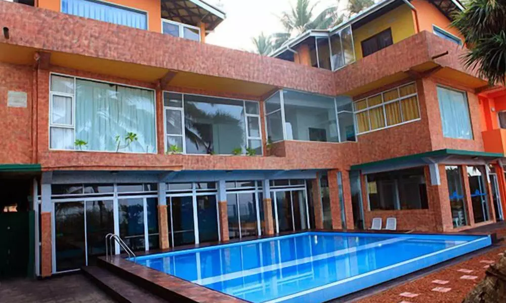 Roy Villa Beach Hotel