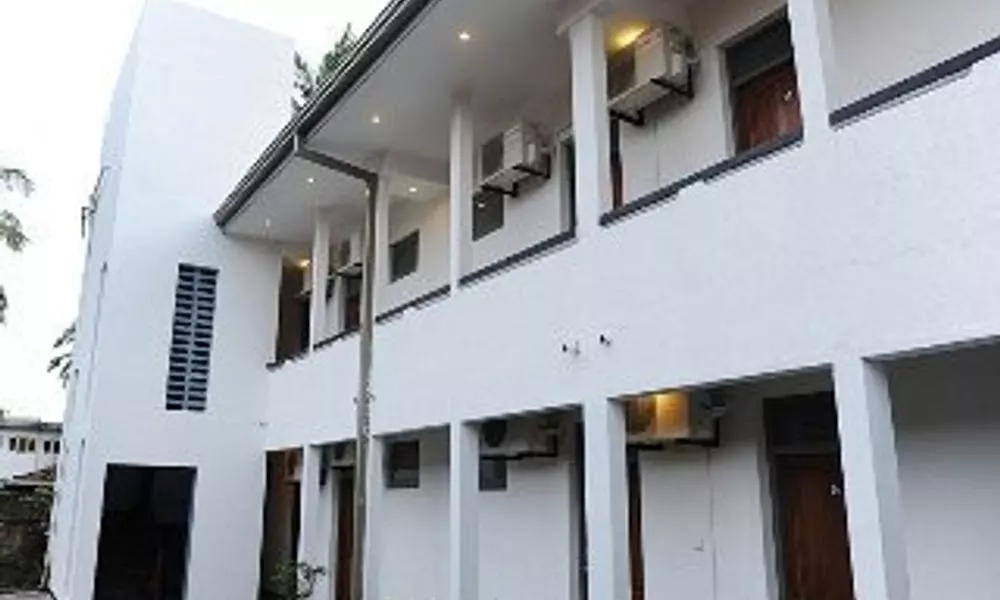 Don's Beach Hotel