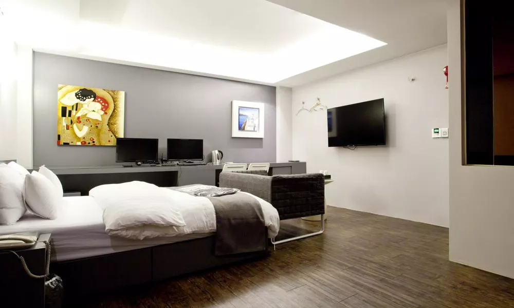 Stylish M Hotel