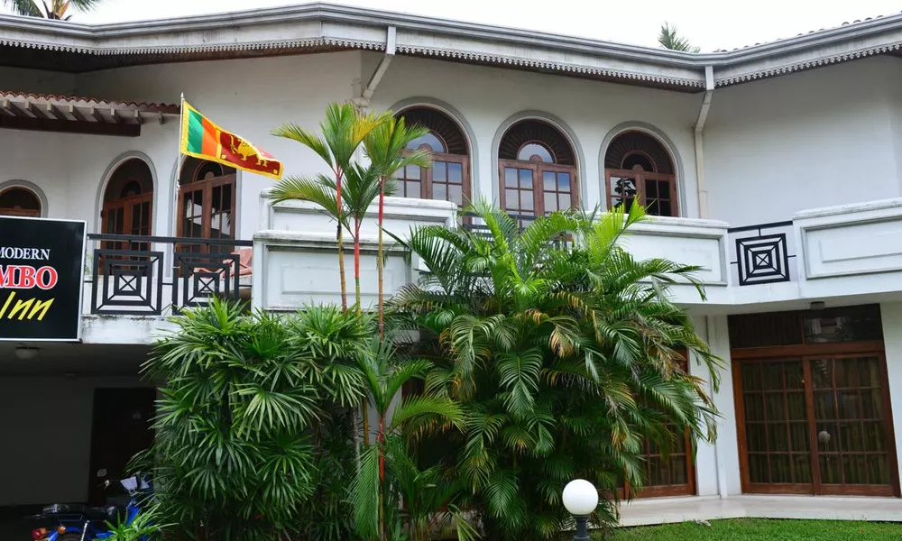 Modern City Inn