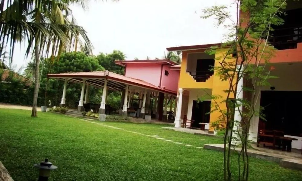 Riverside Cabanas