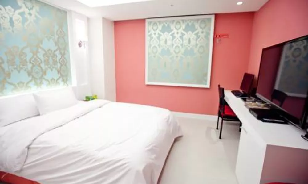 Chocolate Hotel