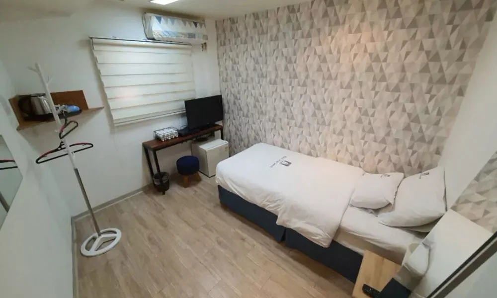 G-Stay Hotel Myeongdong, фото 2