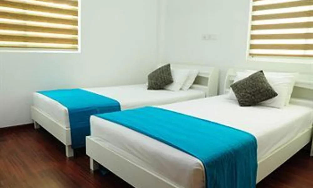 HolidayMakers Inn, фото 2