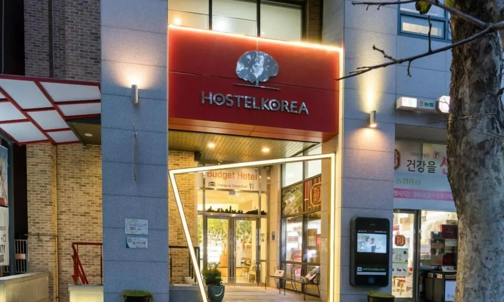 Bound Hostel