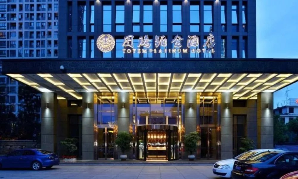 Totem Platinum Hotel