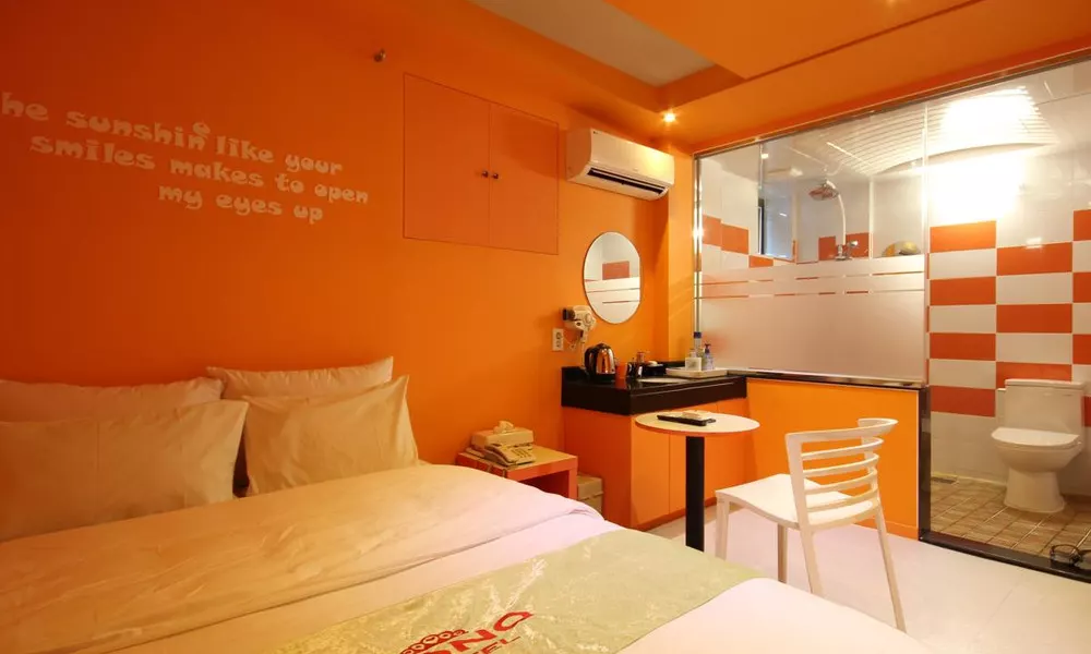 Fiona Hotel