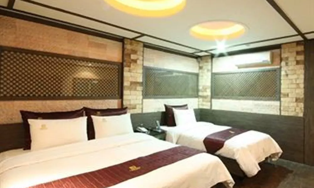 Valentine Hotel