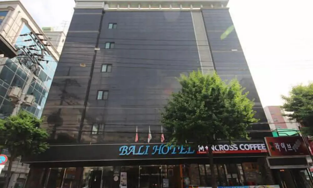 Bali Tourist Hotel