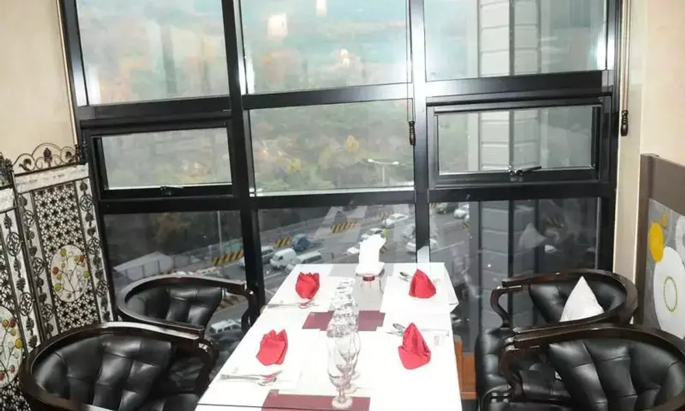 Well City Hotel