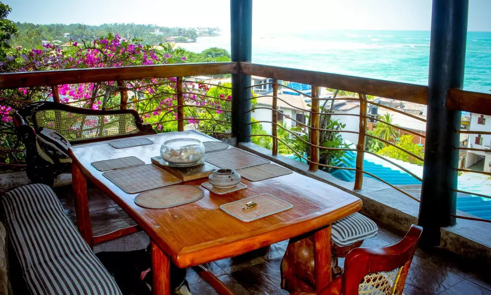 Penthouse on the Rocks - Tony's Place