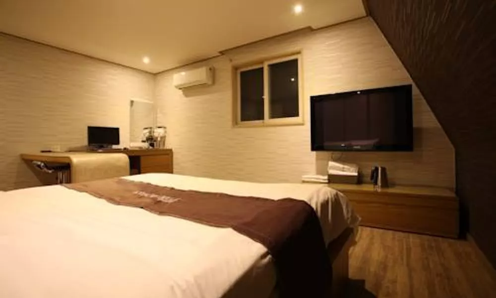 Tom Robin Hotel, фото 2