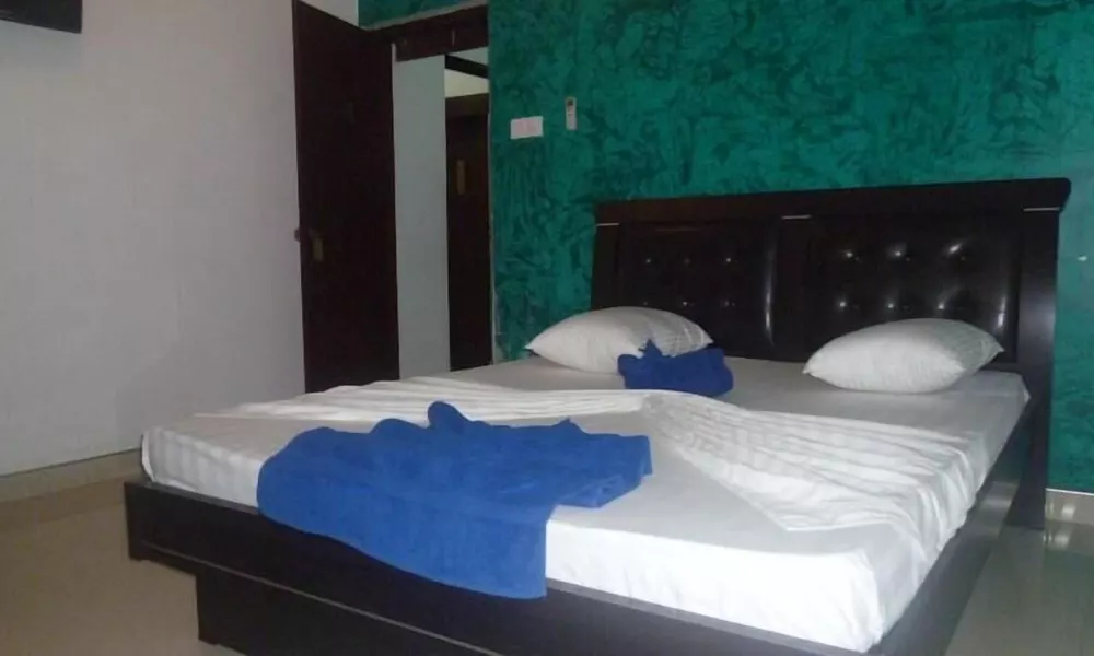 Crown Grand Hotel, фото 4