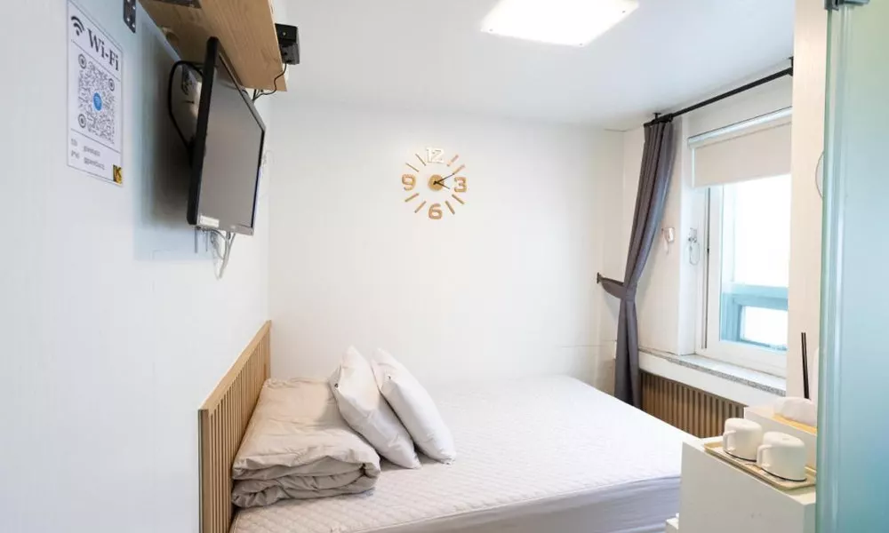24 Guesthouse Myeongdong Center