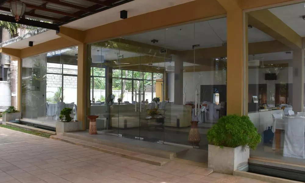 Golden Park Hotel
