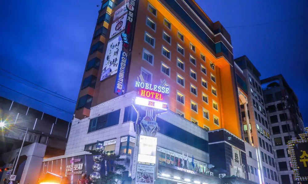 Noblesse Tourist Hotel