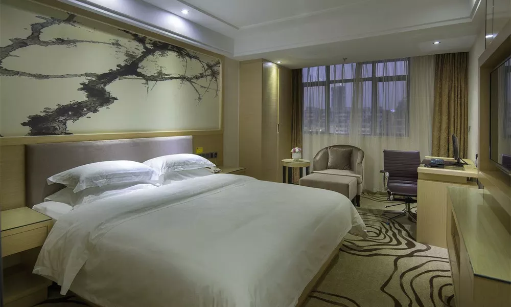 Xinghe Xianjiang Hotel - Railway Station Branch, фото 2