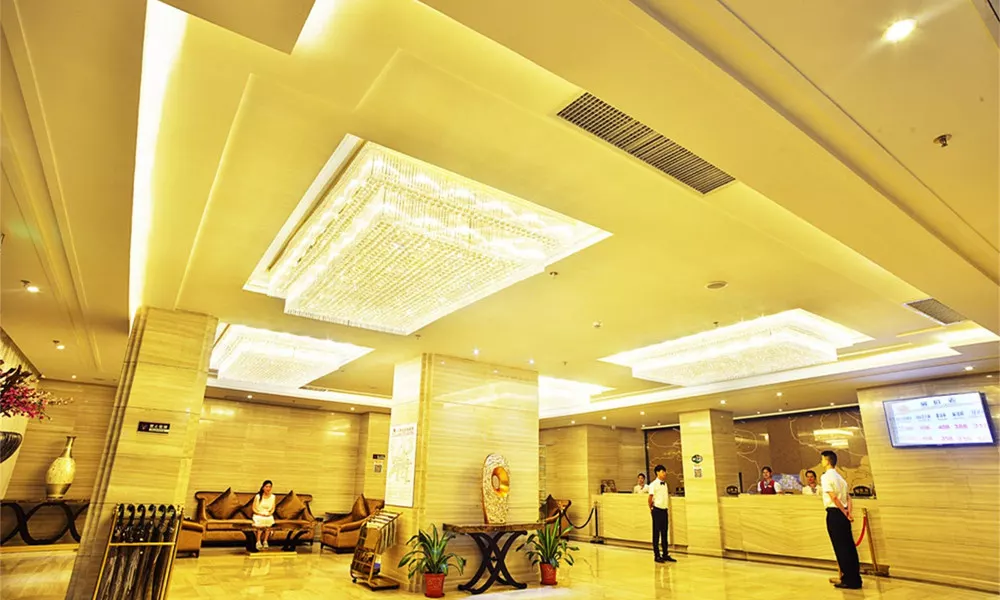 Xinghe Xianjiang Hotel - Railway Station Branch, фото 3