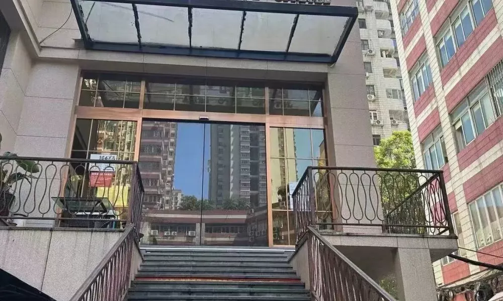 James Joyce Coffetel Tianhebei