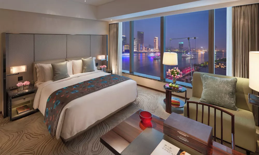 Mandarin Oriental Pudong, Shanghai -Neighbor to the Iconic Oriental Pearl Tower, Offering a Serene R, фото 2