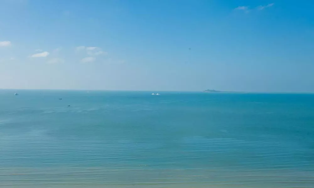 Sanya Romantic Seaview Apartment