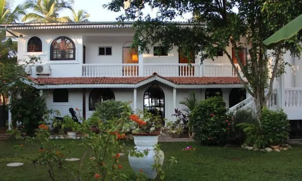 Hideaway Hikkaduwa