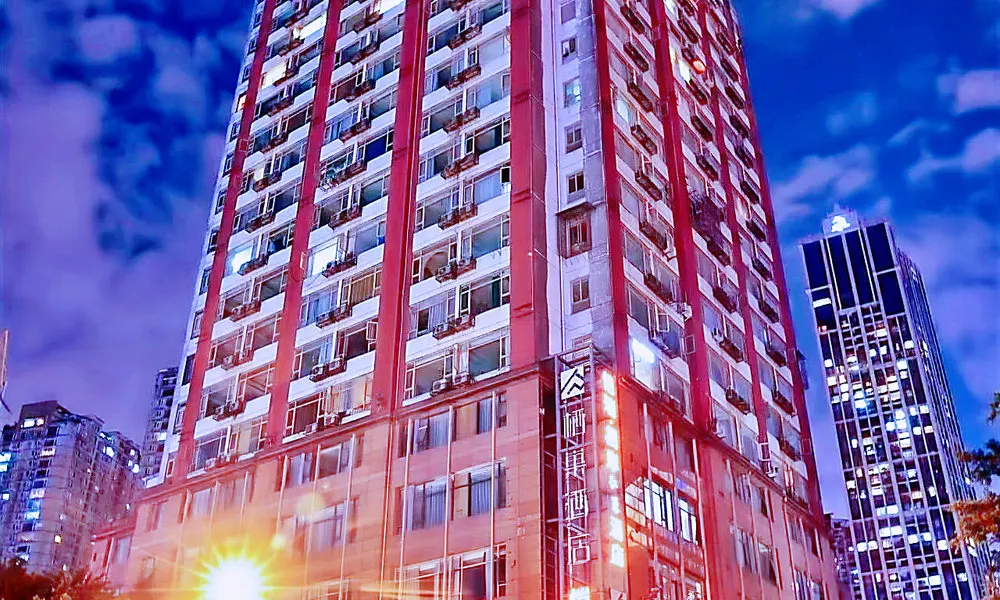 Carol Hotel