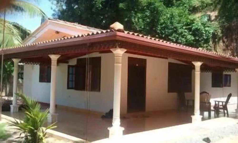 Damith Tourist Inn