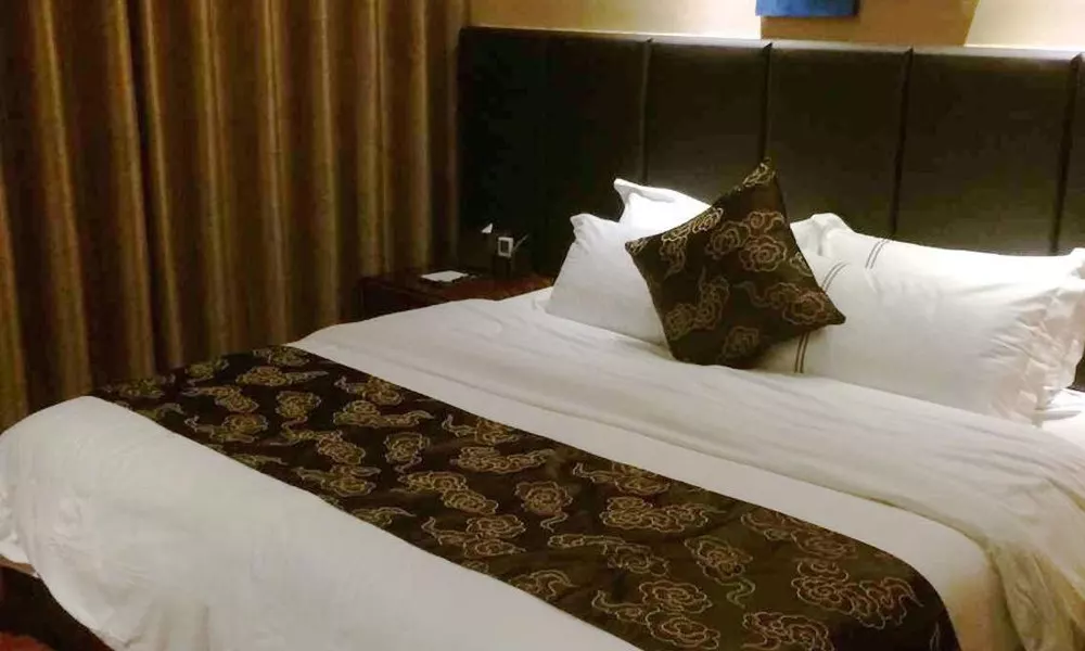 Lifu Hotel Xi Lang Metro Station Branch (Former: Omanton Hotel)