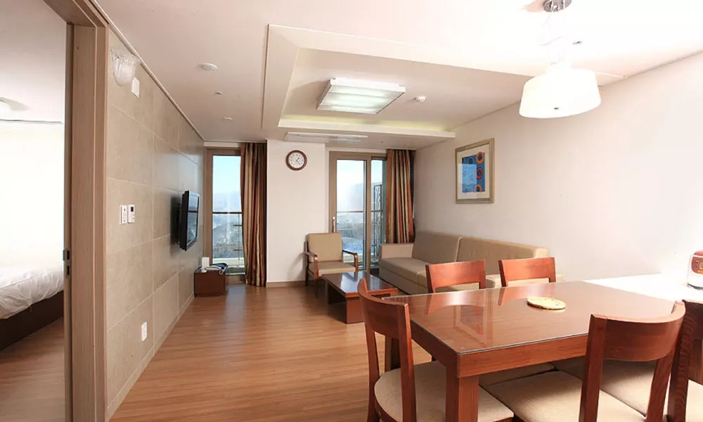 High1 Condominium, фото 2