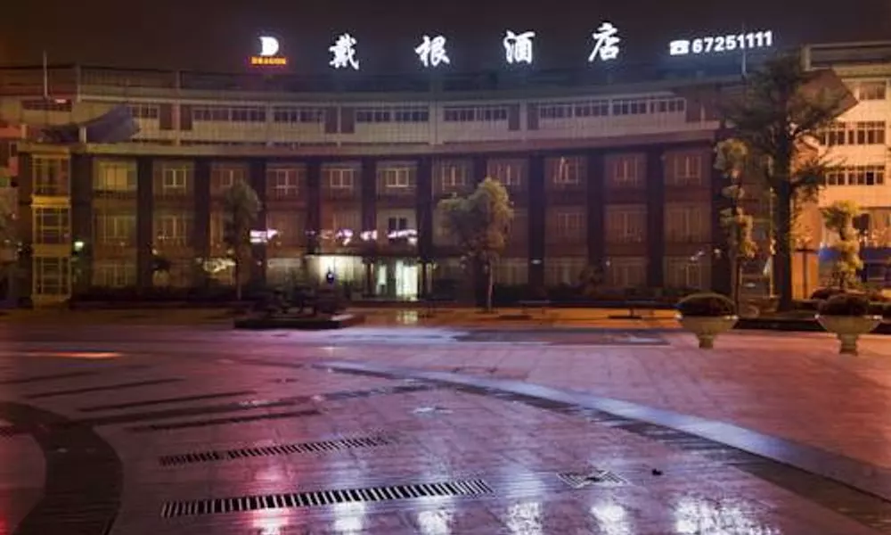 Dragon Hotel