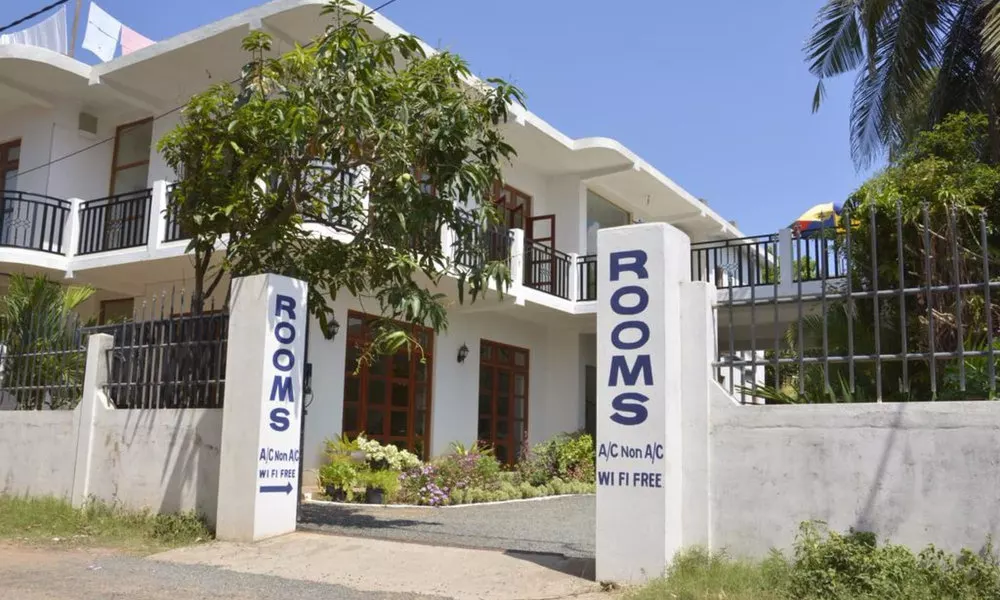 Araliya Blue Beach View Hotel