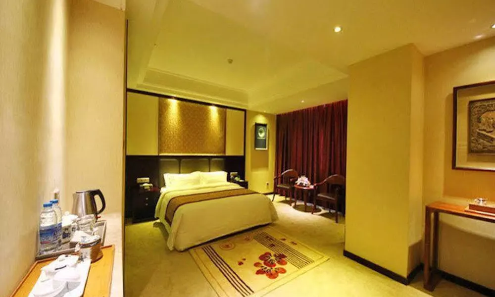 Flying Dragon Hotel, фото 5