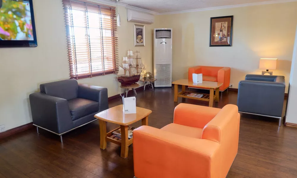 Gold Crest Hotel, фото 2