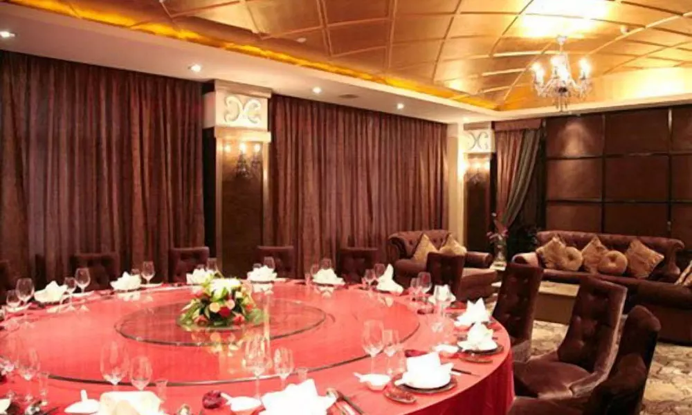 Qingdao Danube International Hotel, фото 3